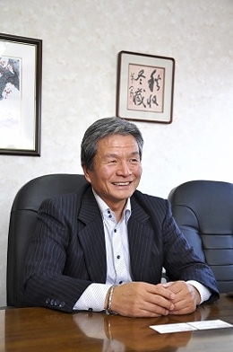 髙岡 和人